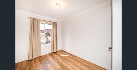 Fresh As a Daisy! - Photo 2