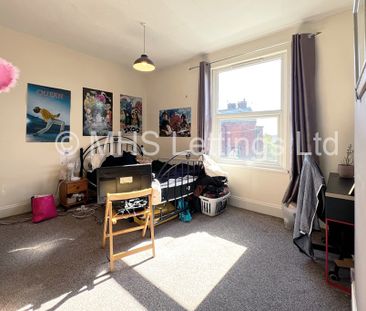4 Bedroom Mid Terraced House for rent in Broomfield Terrace - Photo 3
