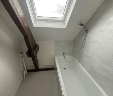 A LOUER APPARTEMENT PROCHE CENTRE VILLE DE ST QUENTIN 02100 - Photo 2