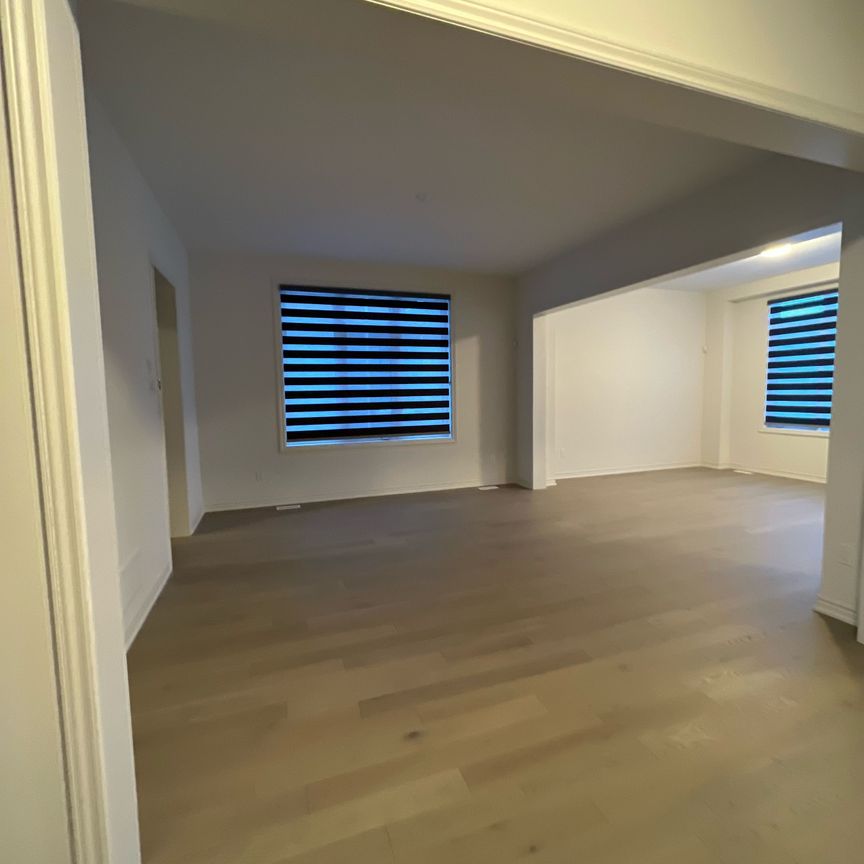 For Lease - 21 Marigold Boulevard, Adjala-Tosorontio, Ontario - Photo 1