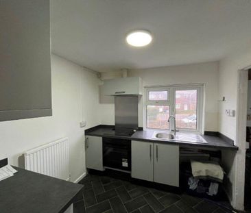 2 bedroom apartment to rent - Photo 6