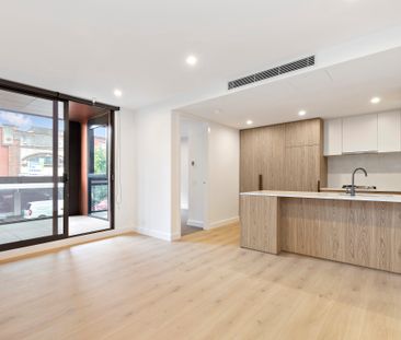 New Two Bedroom, Two Bathroom Apartment - Photo 2