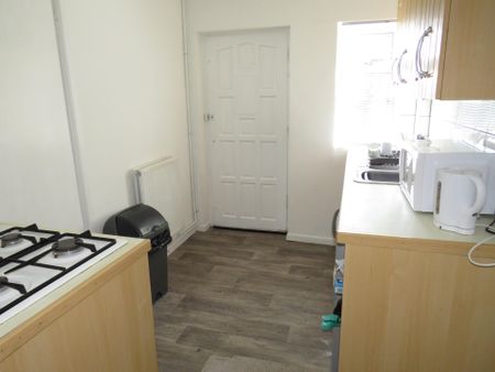 WeycroftRoad, BIRMINGHAM - Photo 2