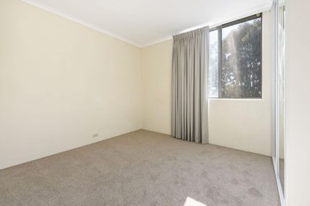 Quiet Apartment in Pearce - Photo 5