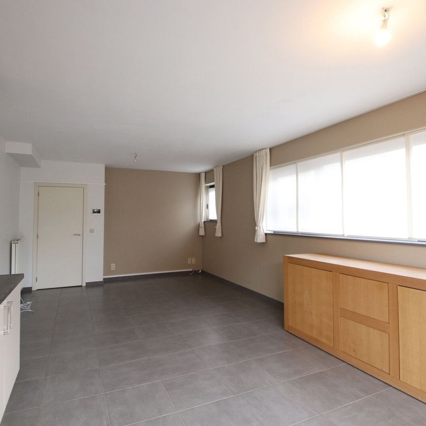 Gelijkvloersappartement met 1 slaapkamer - Photo 1