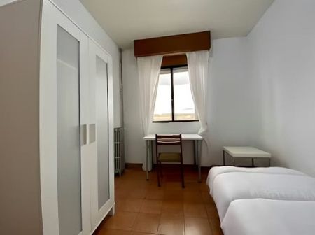 Avenida del Manzanares, Madrid, Community of Madrid 28019 - Foto 5