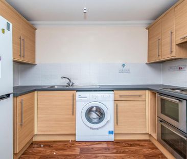 2 bedroom flat to rent - Photo 6