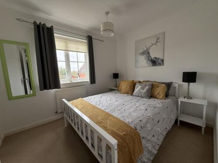 2 bedroom semi-detached house to rent - Photo 5