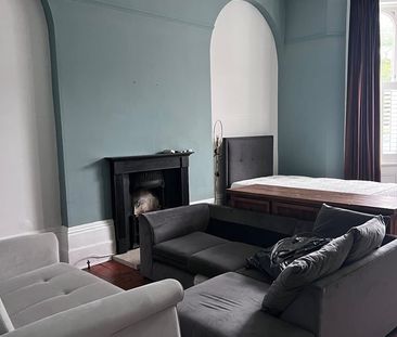 Room in a Shared Flat, Burnt Ash Hill, SE12 - Photo 6