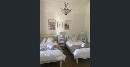 Newly Renovated Long Term BNB Living Doors from Shops and the River - Photo 2