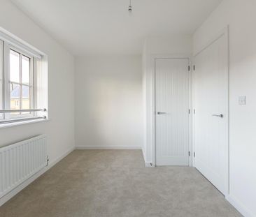 2 bedroom semi-detached house to rent - Photo 6