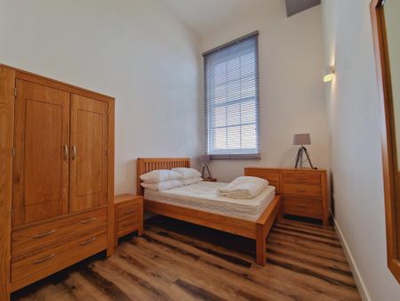 2 bedroom flat to rent - Photo 4