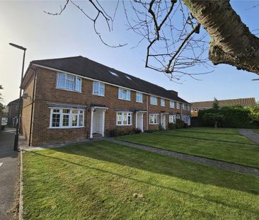 3 bedroom end of terrace house to rent - Photo 1