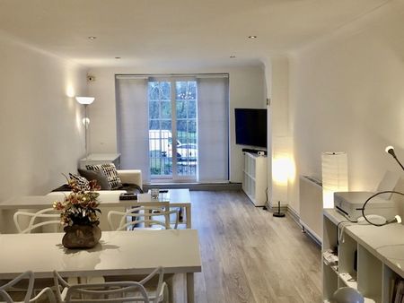 Coach House - Photo 4