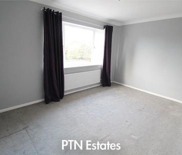 2 bedroom detached bungalow to rent - Photo 2