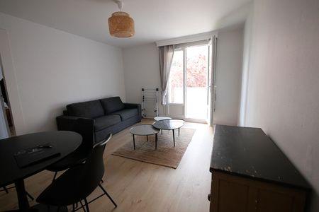 Location Appartement 4 pièces 63m² - Photo 2