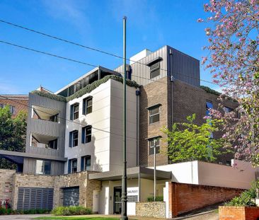 Modern lifestyle apartment convenient to all urban amenities. - Photo 1