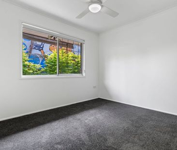 Freshly Renovated Home on Large 787m² Block in Quiet Cul-De-Sac - Photo 5