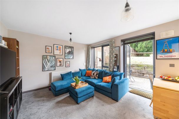 Tulse Hill, London, SW2 ground floor flat to rent - Photo 1