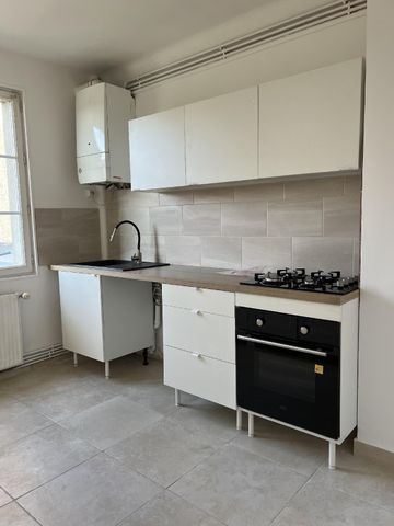 Location Appartement 2 pièces 40m² L AIGLE 61300 - Photo 2