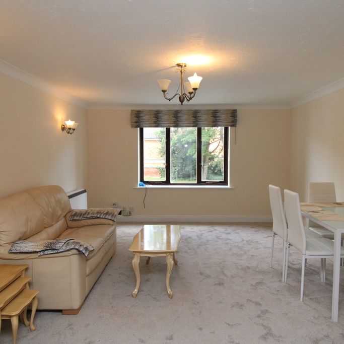 £1,000 - To Let - Photo 1