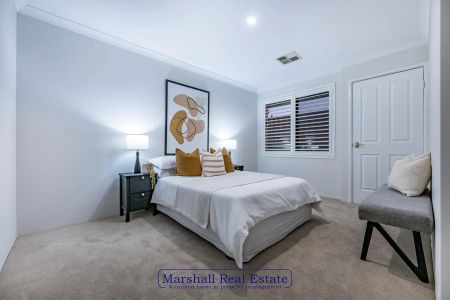 “Coastal Living – 4x2 Family Home with Pool” - Photo 4