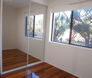 Renovated Two Bedroom Unit + Large Garage - Photo 6
