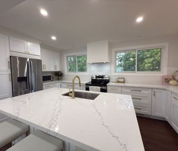 For Lease - 494 Dean Avenue, Oshawa, Ontario - Photo 4