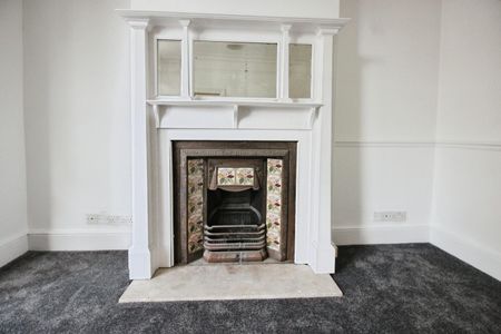 3 bedroom House To Let Total Size: 936 SQ FT - Photo 5