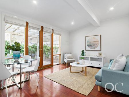 Open the Door to Timeless Charm and Modern Comfort in the Heart of Highgate - Photo 2
