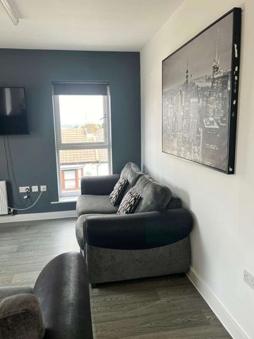 Jeffery Street Room 4 - Photo 3