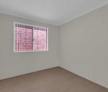 Four Bedroom Family Home in South Yunderup - Photo 4