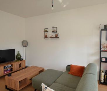Appartement te huur in Antwerpen voor € 1.095 met 2 slaapkamers - Foto 3