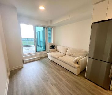 For Lease - 30 Upper Mall Way Unit# A809, Vaughan, Ontario - Photo 2