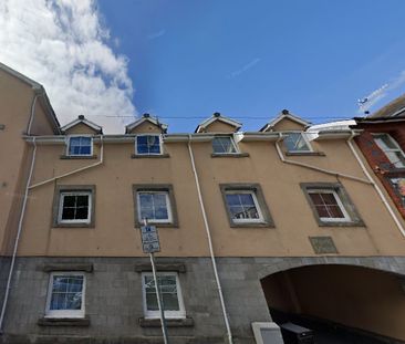 **Apply online** 1 Bed first floor flat, no lift. Adapted shower, P... - Photo 2