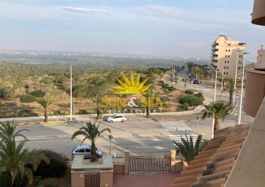 2-BEDROOM APARTMENT - ARENALES DEL SOL
