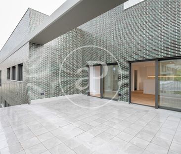 Penthouse for rent in Finestrelles (Esplugues de Llobregat) - Photo 2