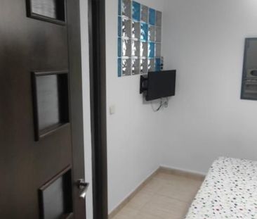 Piso de alquiler en Calle Carlos Arniches, 102, Manantiales - Estac... - Photo 3