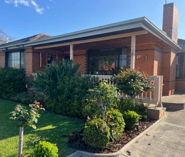 “Charming 3-Bedroom Home In Reservoir” - Photo 6