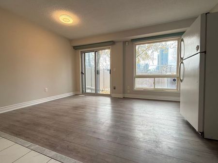 For Lease - 180 Forum Drive Unit# 25, Mississauga, Ontario - Photo 5