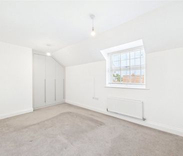 Hayes Drive, Three Mile Cross, Reading, Berkshire, RG7 - Photo 1