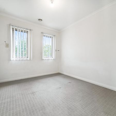 Comfort, Space & Convenience in Noble Park - Photo 4