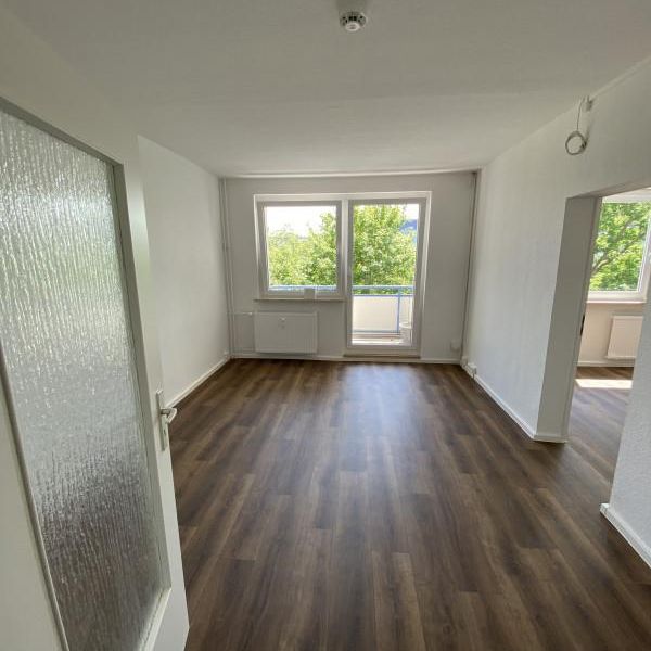 Helle 2-Zimmerwohnung mit Südbalkon - Photo 1