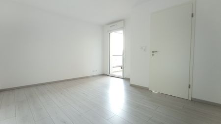 Location Appartement SAINT LOUIS 625 € CC - Photo 5