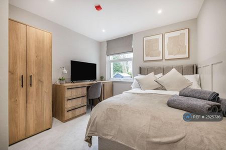 1 bedroom in a house share to rent - Photo 2