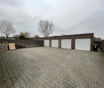 Gerenoveerd appartement met ruim terras en garagebox - Photo 1