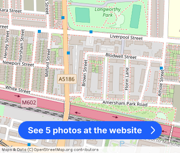 Room 3, Brown Street, Salford M6 - Photo 1