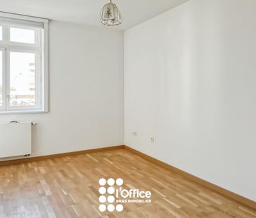 Location Appartement 2 pièces 46m² LES SABLES D OLONNE 85100 - Photo 6