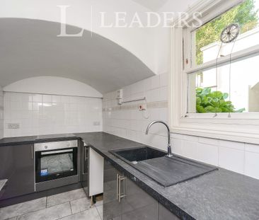 studio to rent Montpelier Place, Brighton, East Sussex, BN1 - Photo 4