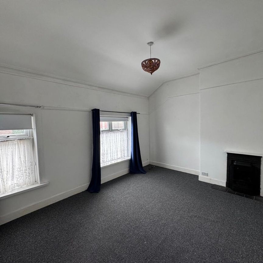 2 Bed Terraced House, Hinderton Road, CH41 - Photo 1